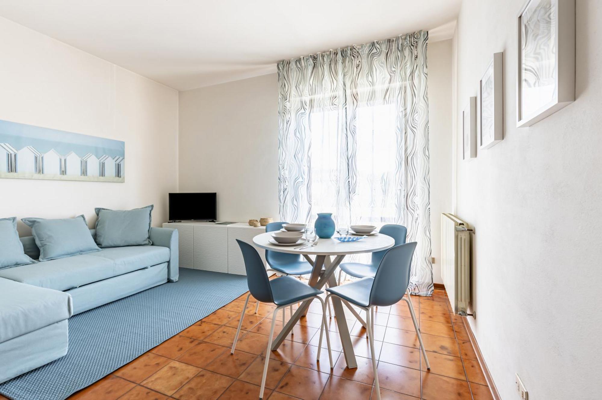 Comfy Apartment With Private Parking Near The Beach! Viareggio Exteriör bild