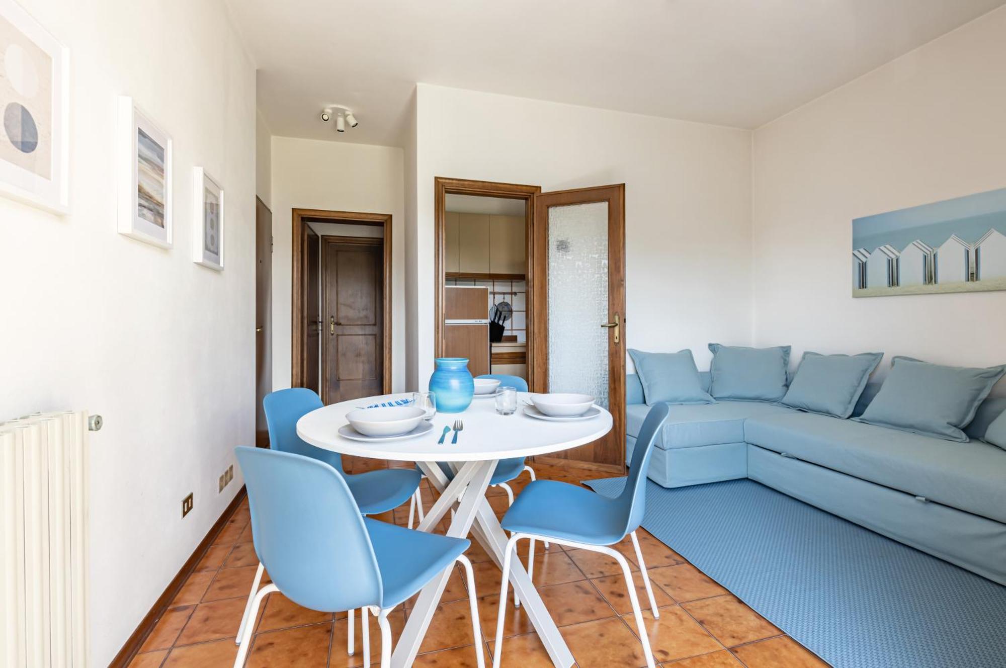 Comfy Apartment With Private Parking Near The Beach! Viareggio Exteriör bild